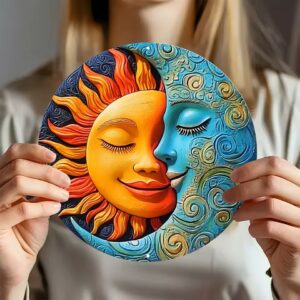 Závěsná Dřevěná Dekorace Den A Noc Dvě Tváře Ve Hře Světla (1)